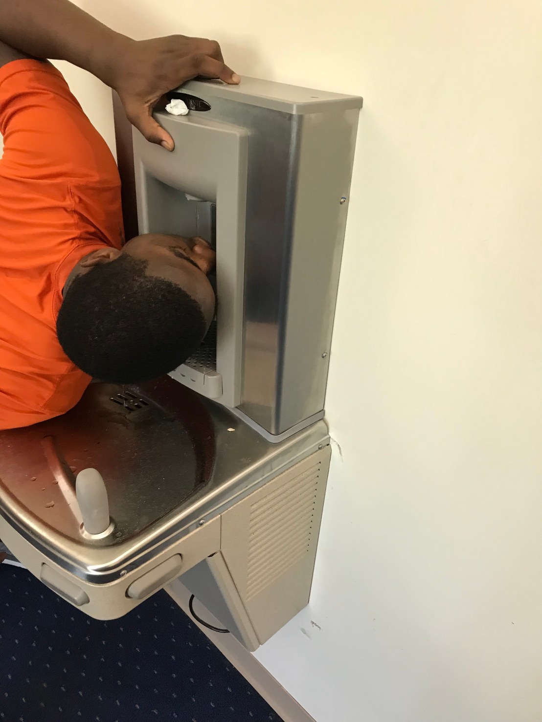 012D2AC6-8D9D-437F-9165-4B43722793E5